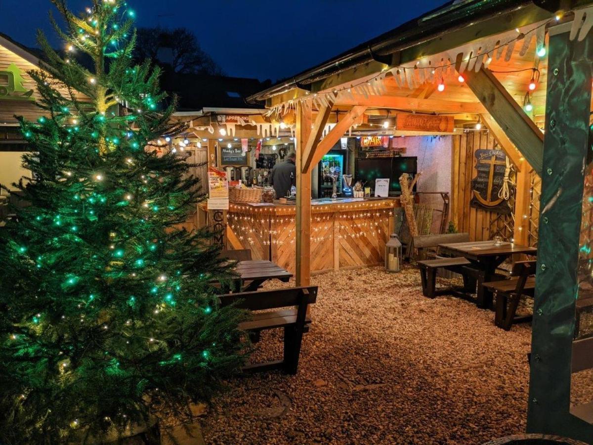圣伦纳兹 Glamping At Back Of Beyond Touring Park酒店 外观 照片